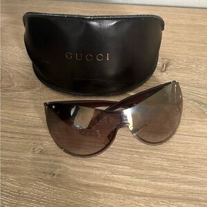 Gucci Women's Sunglasses in Dark Brown